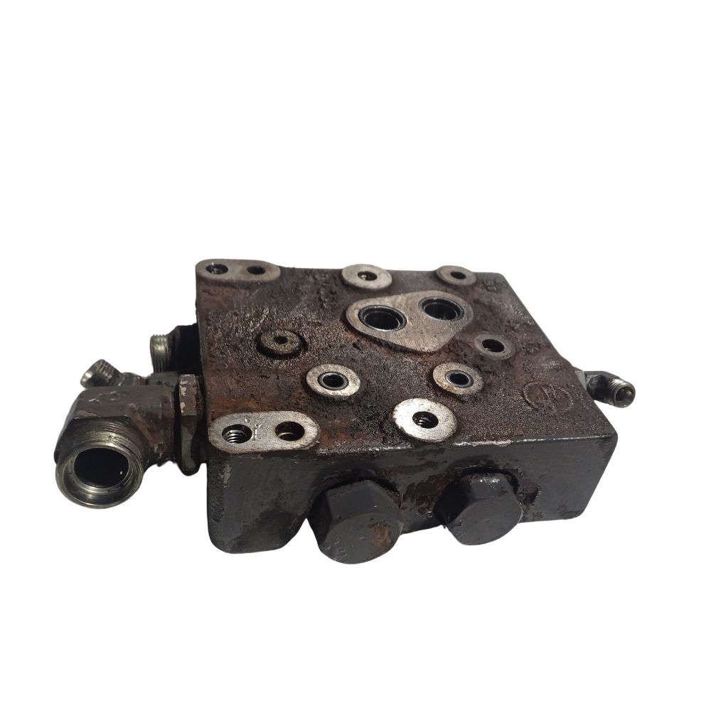 Safety Valve 4301382M1. Massey Ferguson Tractors, Ned Murphy Tractors Ltd.