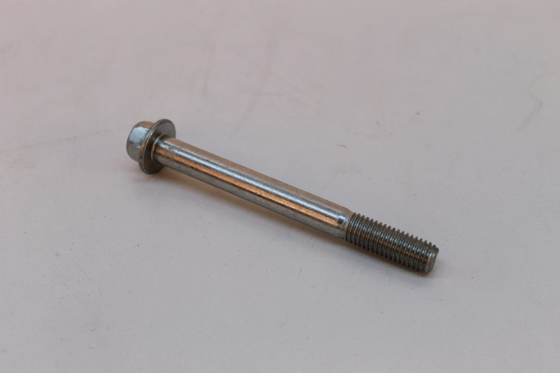 4223115M1, Fan Drive Bolt, Massey Ferguson ltd.