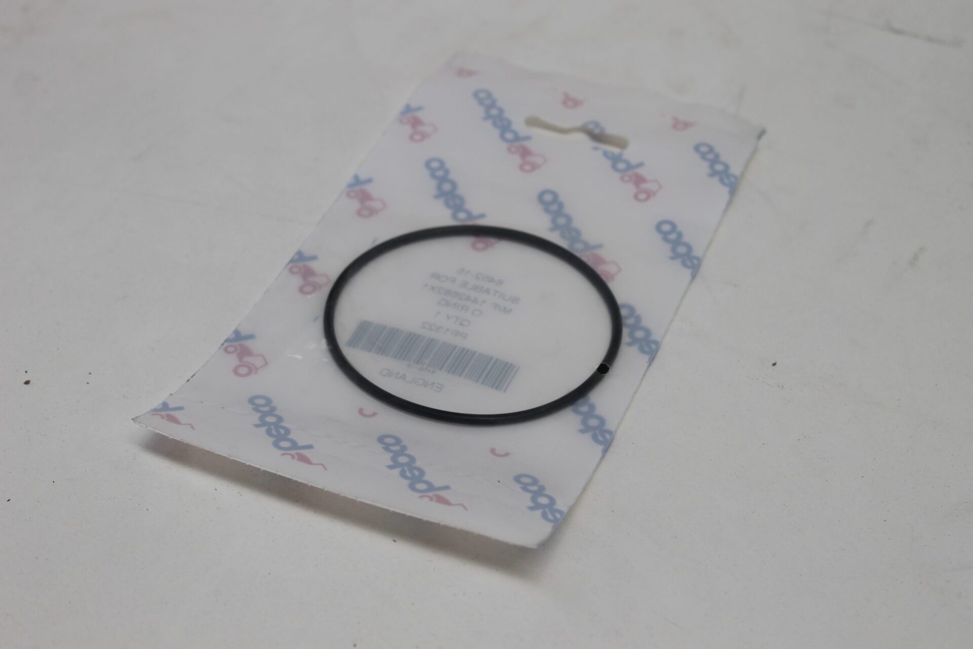 4WD King Pin Seal 338902X1, Massey Ferguson Tractors, Ned Murphy Tractors Ltd.