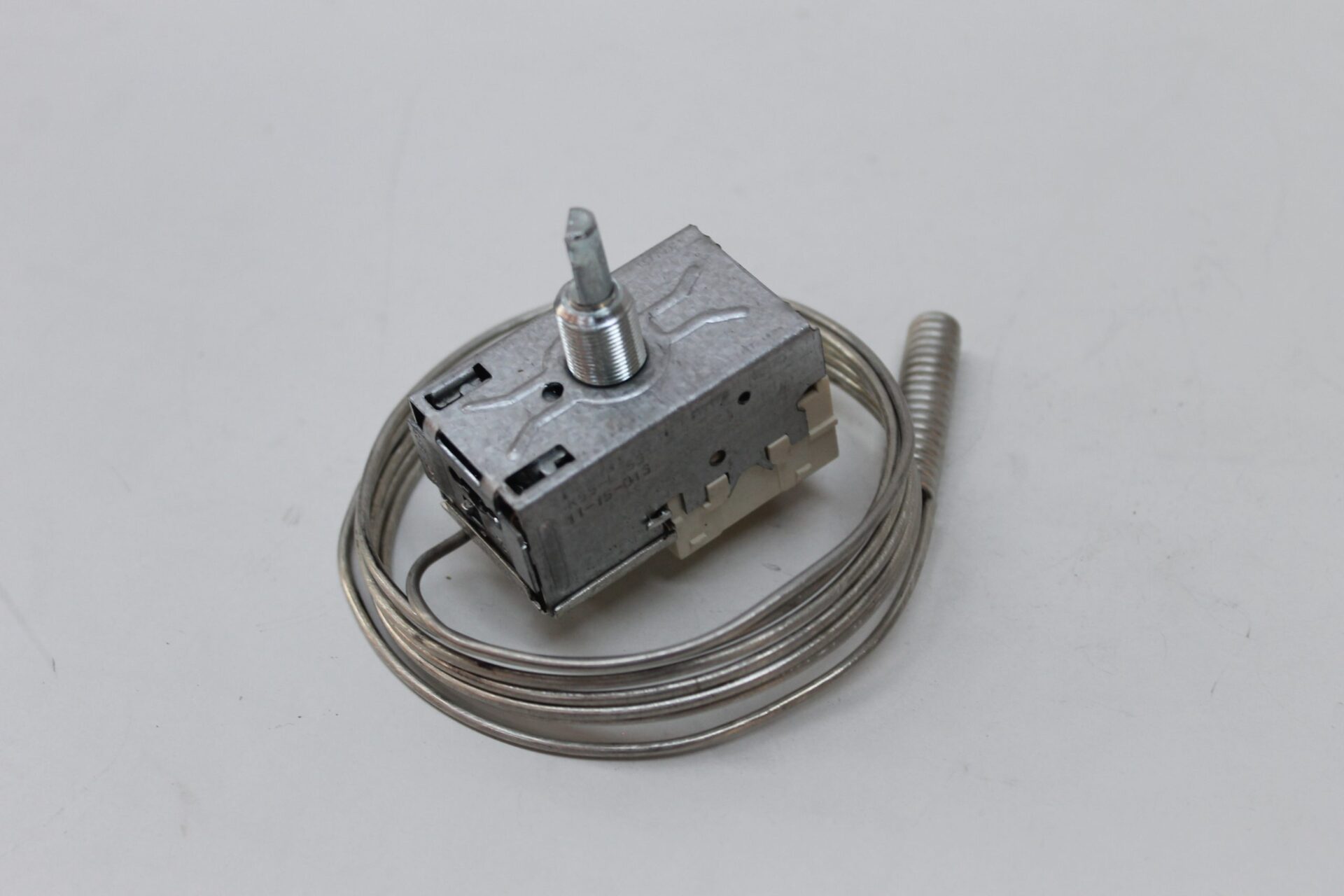 3902701M92, Heater Thermostat Switch, Massey Ferguson Tractors, Ned Murphy Tractors Ltd.