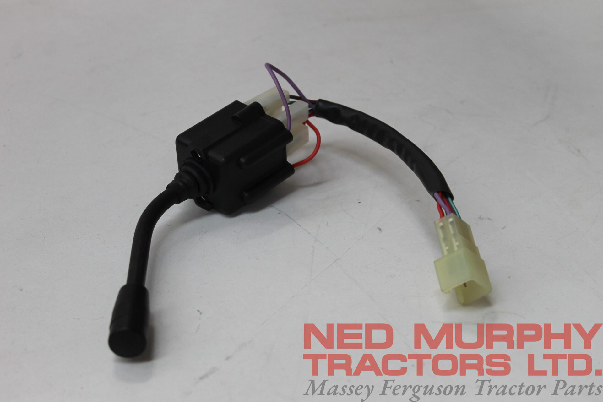 3905587M1, 300 Series Indicator Switch, Massey Ferguson Tractors, Ned Murphy Tractors Ltd.