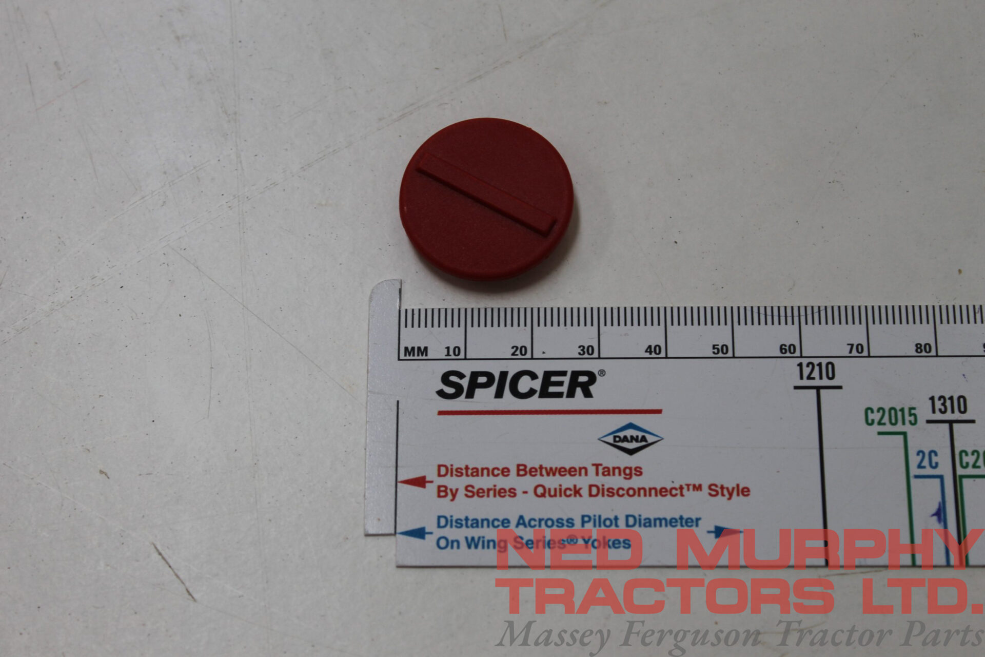 4270215M1, Spool Dust Cover Red (-), Massey Ferguson Tractors.