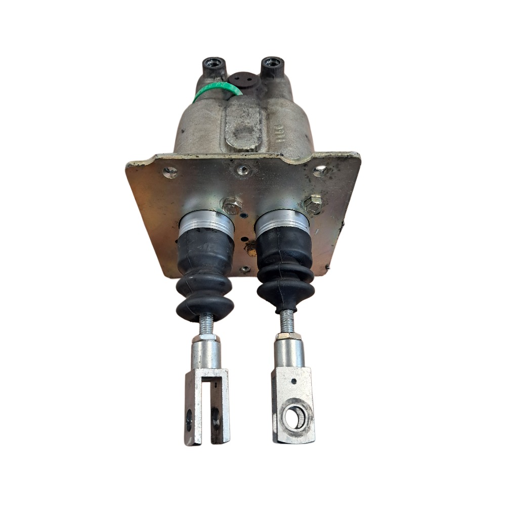 Brake Master Cylinder 4286326M1, Massey Ferguson Tractors, NMT Group.