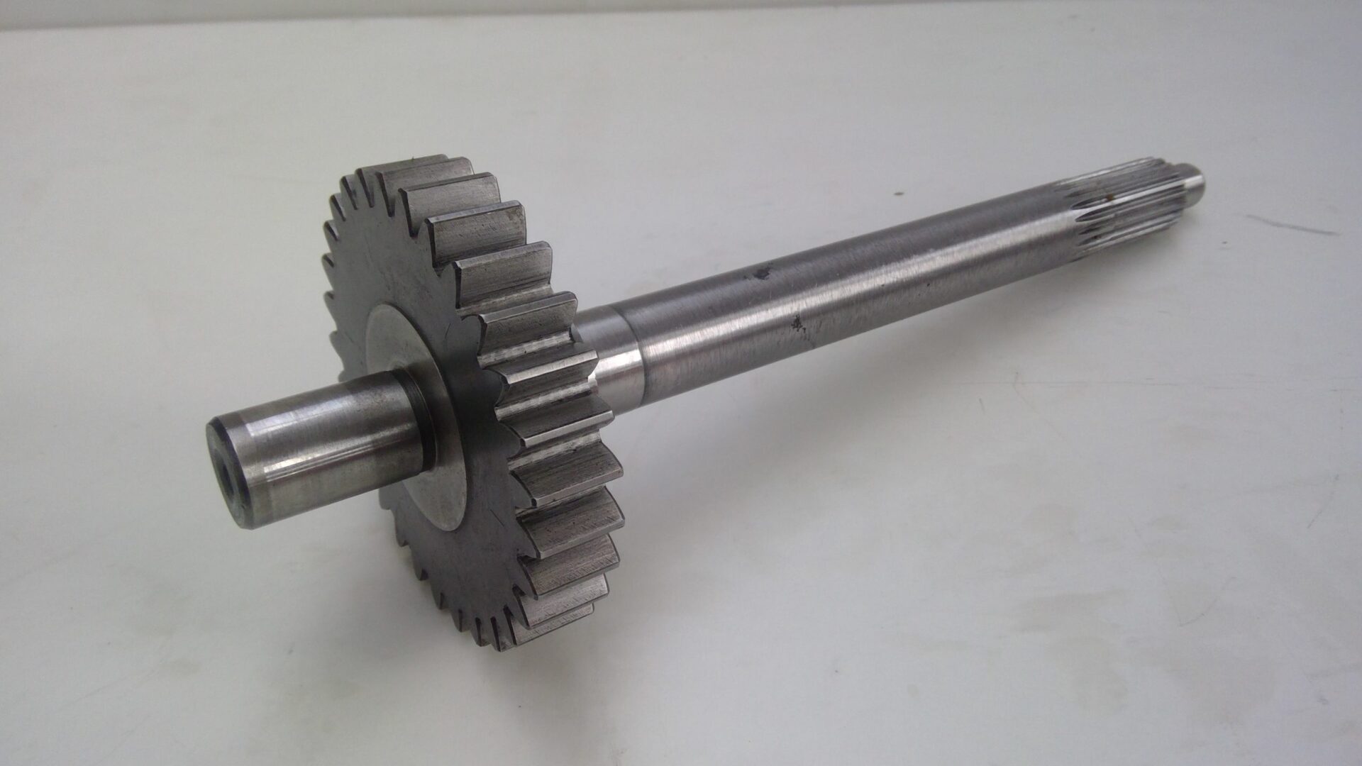 Input Shaft 29T 1693759M1 - Image 3