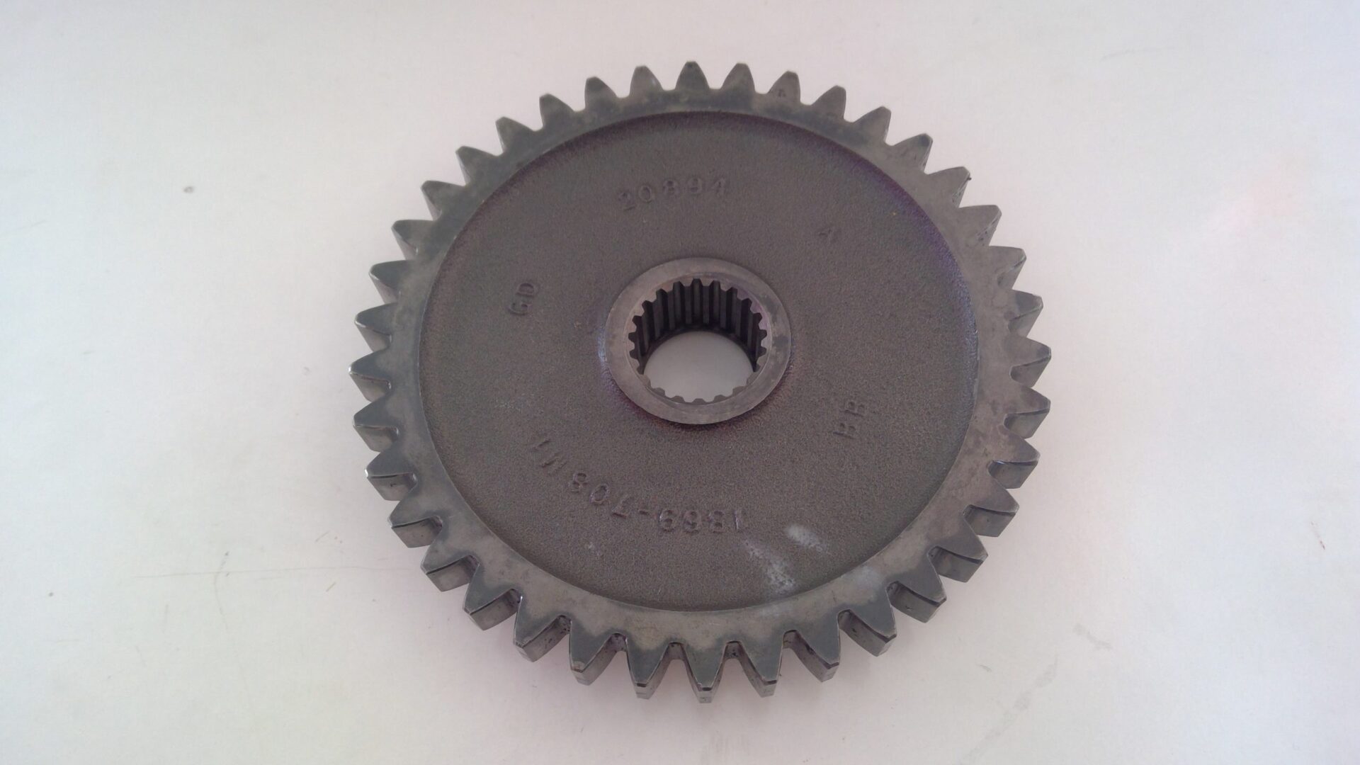 Gear 38T 1869708M1, Massey Ferguson Tractors, Ned Murphy Tractors Ltd.