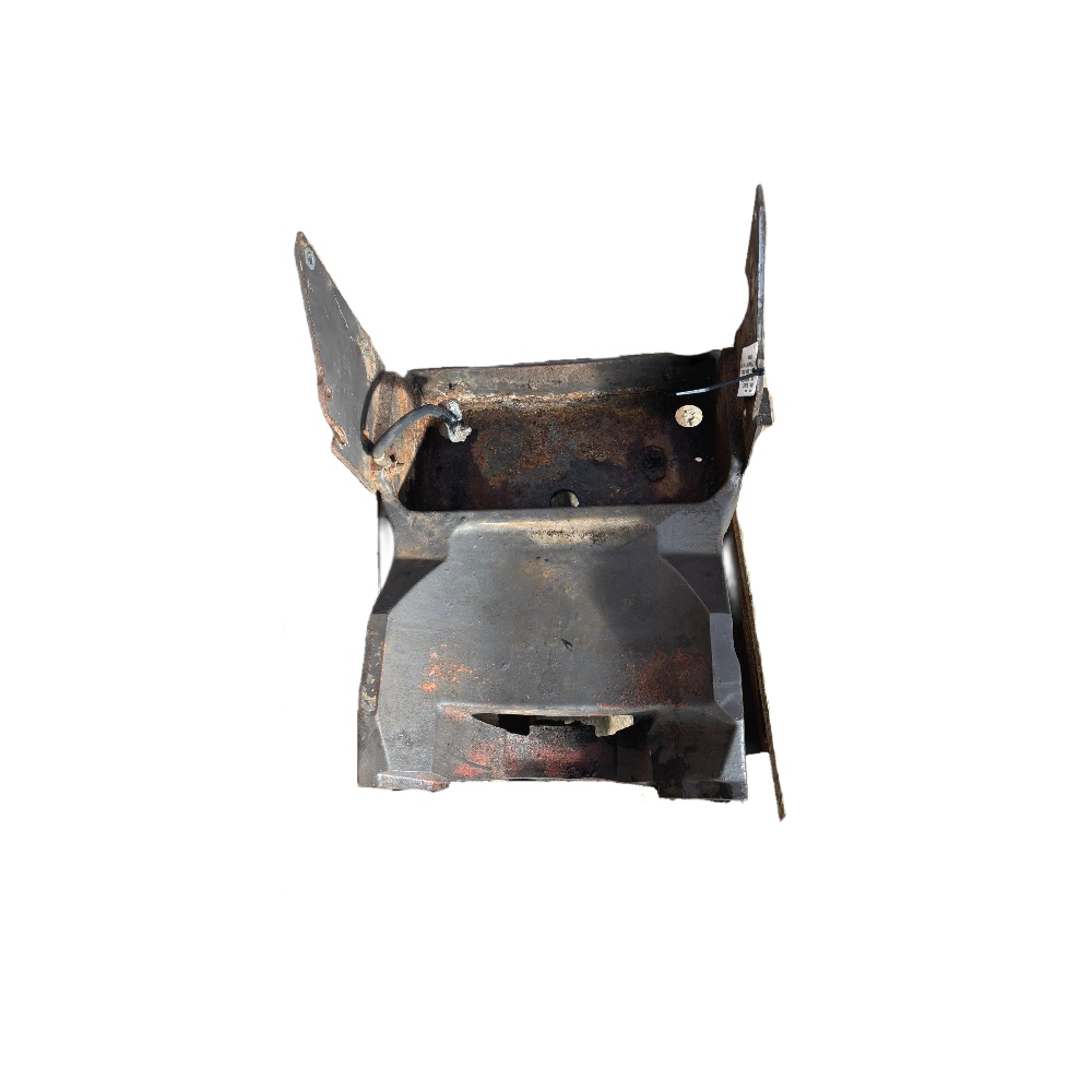 1695390M7, 4WD Axle Support, Massey Ferguson Tractor Parts, Ned Murphy Tractors